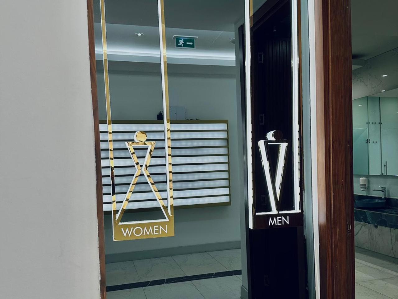 Luxury Panorama Sea View Apartment & Central Batumi Exterior foto